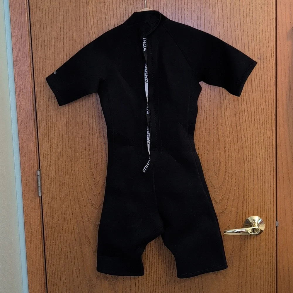 NWOT Aunua 3mm Shorty Wetsuit Size 14